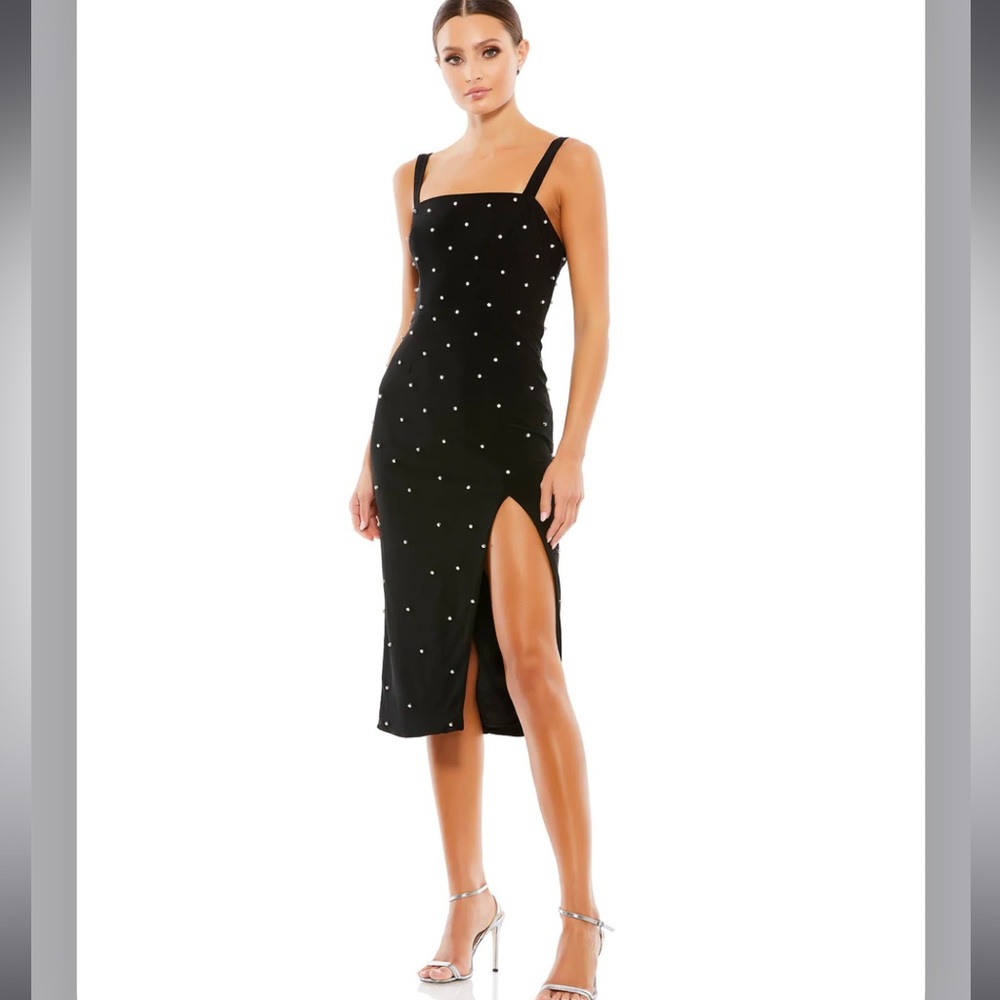 MAC DUGGAL SLEEVELESS RHINESTONE ENCRUSTED SQUARE NECK MIDI DRESS